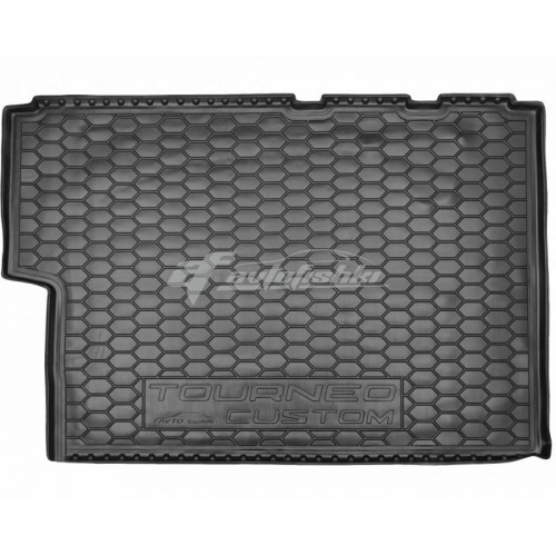 на фотографії гумово-пластиковий килимок в багажник для Ford Tourneo Custom з 2013 року від українського виробника Avto-Gumm