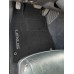 на фотографии коврик ворсовый под ноги водителя лежащий в машине Lexus LS 430