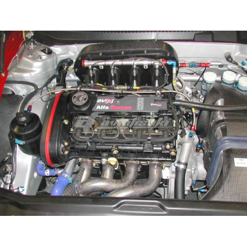 на фотографии металлическая защита картера двигателя на Alfa Romeo 156 1997-2007 года от Кольчуга