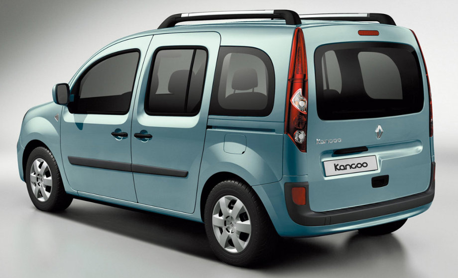 На фото автомобиль Renault Kangoo с 2008 года голубого цвета вид сзади